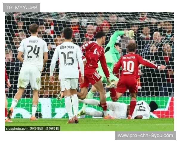 利物浦前场连续施压