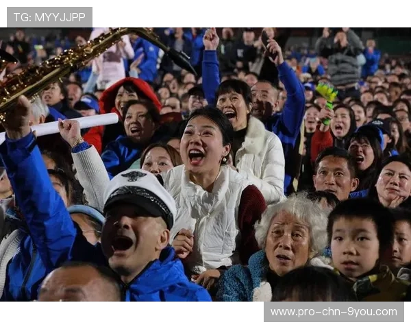 球迷热议:这场比赛绝对值得反复回味!,球迷们感到很迷茫,面对这场比赛 球迷热议:这场比赛绝对值得反复回味!,球迷们感到很迷茫,面对这场比赛