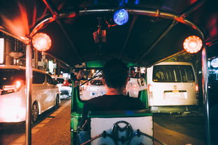 九游官网入口注册-《堡垒之夜》“未来光影”赛季，创意无限，精彩不断！